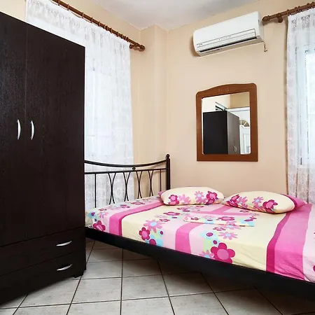 Kiriakos Apartment Nea Peramos (Macedonia)